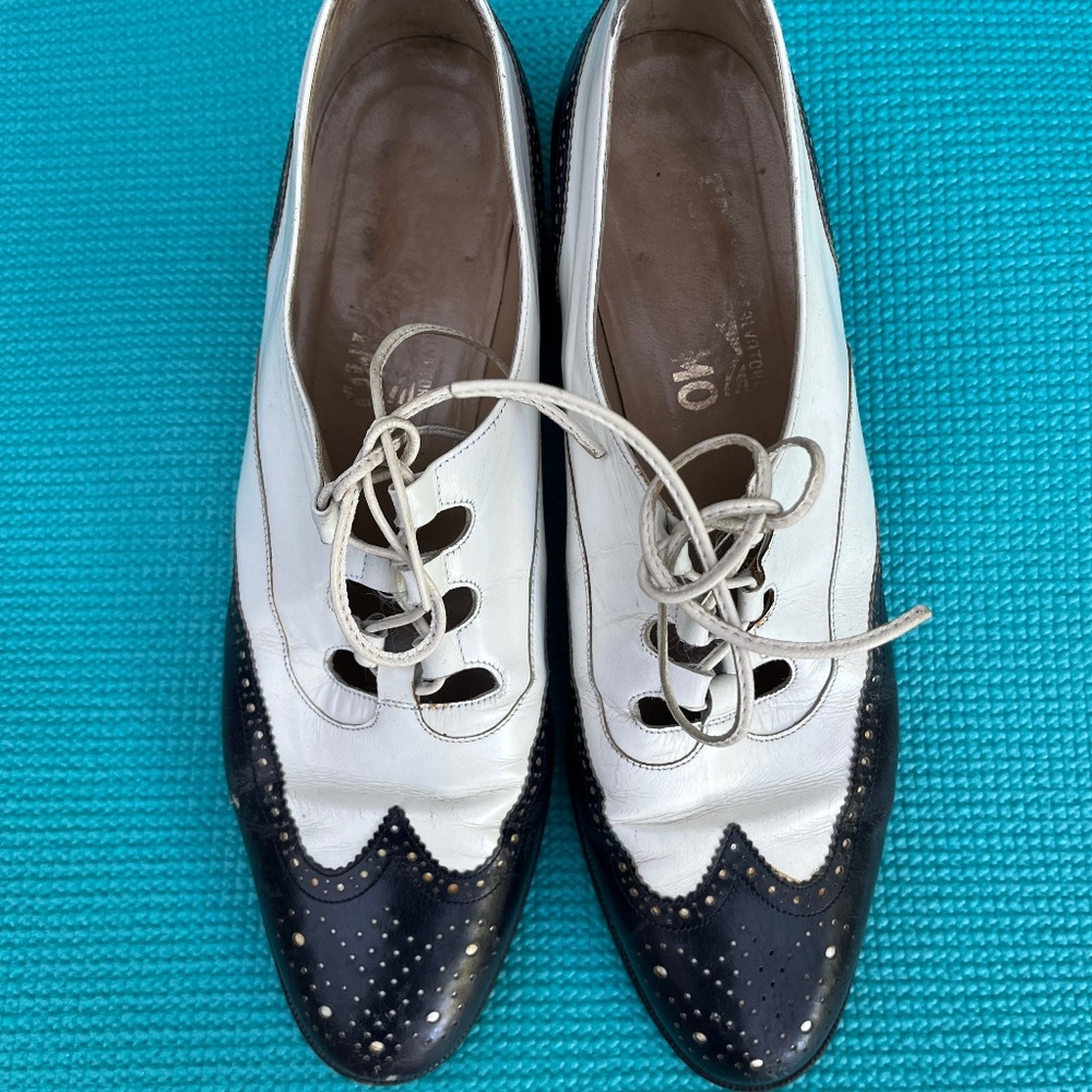 Salvatore Ferragamo Saddle Style Shoes - Size 8 Vintage